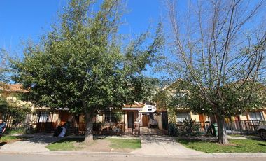 Estupenda Casa en Peñaflor, Sector perfecto para la familia