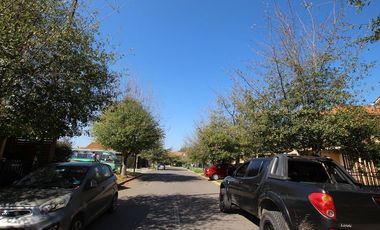 Estupenda Casa en Peñaflor, Sector perfecto para la familia