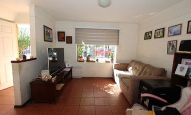 Estupenda Casa en Peñaflor, Sector perfecto para la familia