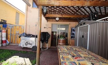 Estupenda Casa en Peñaflor, Sector perfecto para la familia