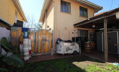 Estupenda Casa en Peñaflor, Sector perfecto para la familia