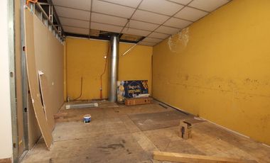Estupendo Local Comercial en Calle Matucana esquina Rosas