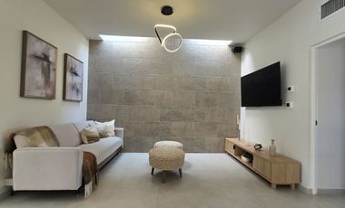 CASA NUEVA EN RENTA CON PANELES SOLARES FRACC. ALBORAN