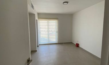 CASA NUEVA EN RENTA CON PANELES SOLARES FRACC. ALBORAN