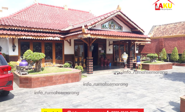 Kompleks Siap Bisnis di Kraton Yogyakarta – 4 Ruko + Rumah Besar, Lokasi Emas, Potensi Passive Income Tinggi!