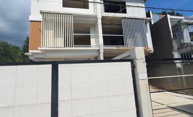 For Sale 2 Storey House & Lot w/ Loft in  Greenland Subd Ampid1 San Mateo Rizal. KSA