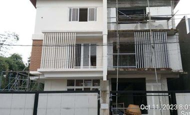 For Sale 2 Storey House & Lot w/ Loft in  Greenland Subd Ampid1 San Mateo Rizal. KSA