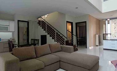 Rumah murah full furnished Graha Famili dekat pakuwon mall, citraland