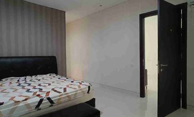 Rumah murah full furnished Graha Famili dekat pakuwon mall, citraland