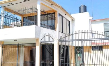 Casa En Renta Colinas del Lago, 3 rec, 3 baños, 2 autos, estudio