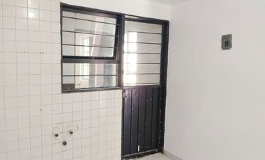 Casa En Renta Colinas del Lago, 3 rec, 3 baños, 2 autos, estudio