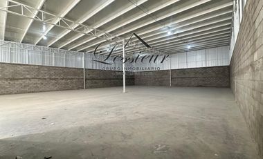BODEGA EN RENTA 1,200 M2 7 METROS DE ALTURA