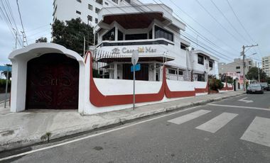 VENDO PRECIOSA VILLA EN  BALCONES DE CAROLINA, PUERTO SANTA LUCIA , SALINAS, PRECIOSA Y AMPLIA CASA, ONCE DORMITORIOS IDEAL PARA HOSTERIA O VIVIENDA