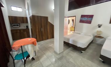 VENDO PRECIOSA VILLA EN  BALCONES DE CAROLINA, PUERTO SANTA LUCIA , SALINAS, PRECIOSA Y AMPLIA CASA, ONCE DORMITORIOS IDEAL PARA HOSTERIA O VIVIENDA