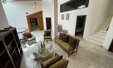 VENDO PRECIOSA VILLA EN  BALCONES DE CAROLINA, PUERTO SANTA LUCIA , SALINAS, PRECIOSA Y AMPLIA CASA, ONCE DORMITORIOS IDEAL PARA HOSTERIA O VIVIENDA