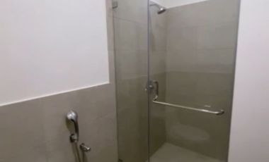 Alquilo departamento en urbanización Terranostra