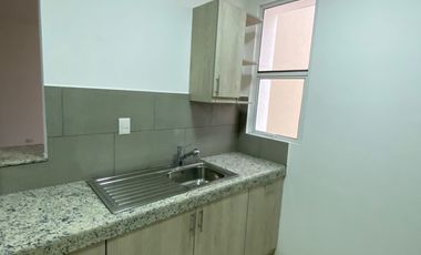 Alquilo departamento en urbanización Terranostra