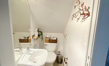 VENTA CASA PROVENZAL SECTOR PARQUE BRISAS NORTE 2 PISOS 3D+3B+ESCRITORIO+TERRAZA CON SECTOR PARA UN QUINCHO, COLEGIOS HIGHLANDS, CABO DE HORNOS