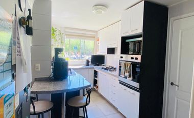 VENTA CASA PROVENZAL SECTOR PARQUE BRISAS NORTE 2 PISOS 3D+3B+ESCRITORIO+TERRAZA CON SECTOR PARA UN QUINCHO, COLEGIOS HIGHLANDS, CABO DE HORNOS