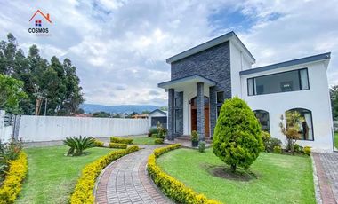 Casa de venta en Quito, Valle de los Chillos, 1200 m2