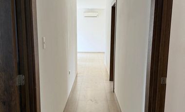 Alquilo departamento planta baja en Vía Samborondon