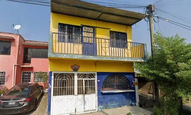 CASA ADJUDICADA A BAJO PRECIO EN LOS NARANJOS , TAPACHULA CHIAPAS