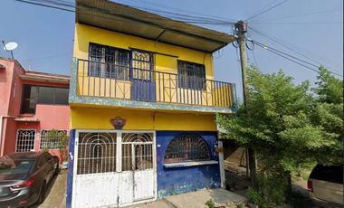 CASA ADJUDICADA A BAJO PRECIO EN LOS NARANJOS , TAPACHULA CHIAPAS