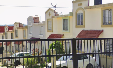 Casa en venta en Manilva 8, URBI Villa del Rey, Estado de México. ¡Gran oportunidad de inversión en remate bancario!