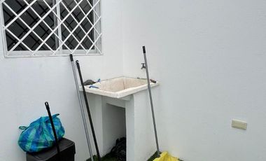 URBANIZACION SANTA CECILIA, VIA ANCON, SANTA ELENA, VENDO PRECIOSA VILLA DE UNA PLANTA TRES DORMITORIOS, FULL AMOBLADA