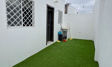 URBANIZACION SANTA CECILIA, VIA ANCON, SANTA ELENA, VENDO PRECIOSA VILLA DE UNA PLANTA TRES DORMITORIOS, FULL AMOBLADA