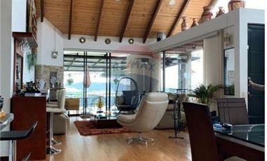 Casa de Lujo y Naturaleza en La Calera