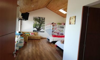 Casa de Lujo y Naturaleza en La Calera