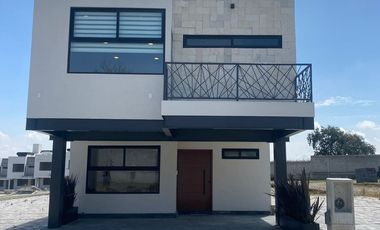 CASA A 10 MINUTOS DE METEPEC ZACANGO