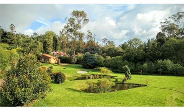 Casa Exclusiva en La Calera – Lujo, Naturaleza y Confort