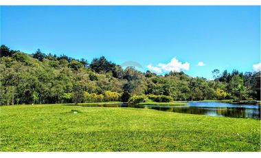 Casa Exclusiva en La Calera – Lujo, Naturaleza y Confort
