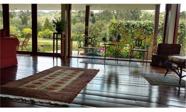 Casa Exclusiva en La Calera – Lujo, Naturaleza y Confort