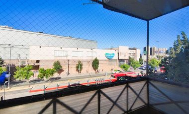 Venta lindo departamento, salida metro Las Rejas, Condominio Las palmas