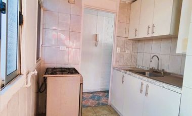 Venta lindo departamento, salida metro Las Rejas, Condominio Las palmas