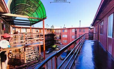 Venta lindo departamento, salida metro Las Rejas, Condominio Las palmas