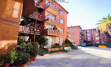 Venta lindo departamento, salida metro Las Rejas, Condominio Las palmas