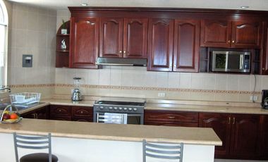 DEPARTAMENTO AMUEBLADO EN RENTA COLINAS DEL CIMATARIO