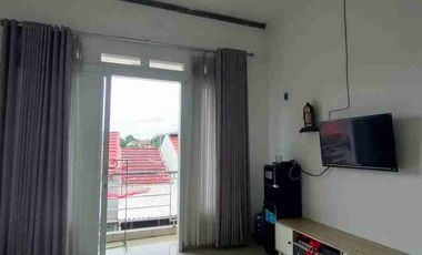 di sewakan rumah di h shibi Lenteng agung Jaksel bisa 6 bulan