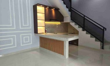 Rumah Baru 2 Lantai di Solo – 4 Kamar, Mewah, Lokasi Strategis, Harga Nego!