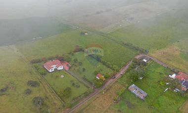 CASA DE CAMPO MODERNA EN VENTA – LA CALERA, VEREDA BUENOS AIRES (LOTE LA PAZ)