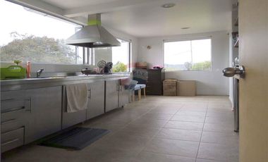 CASA DE CAMPO MODERNA EN VENTA – LA CALERA, VEREDA BUENOS AIRES (LOTE LA PAZ)