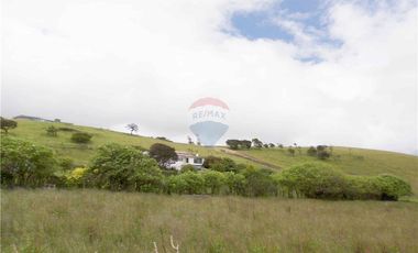 CASA DE CAMPO MODERNA EN VENTA – LA CALERA, VEREDA BUENOS AIRES (LOTE LA PAZ)