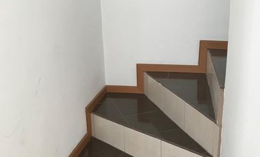 Vendo casa, conjunto, Mitad del Mundo