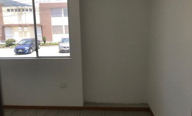 Vendo casa, conjunto, Mitad del Mundo