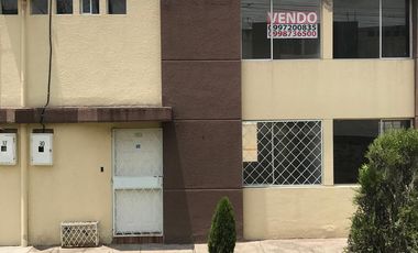 Vendo casa, conjunto, Mitad del Mundo