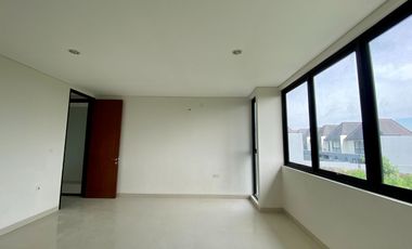 Rumah Eksklusif Patrajasa 3Kamar Tidur Kawasan Elit Pinggir jln Palagan Promo 60x Angsuran flatt